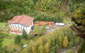 Sportland Inn